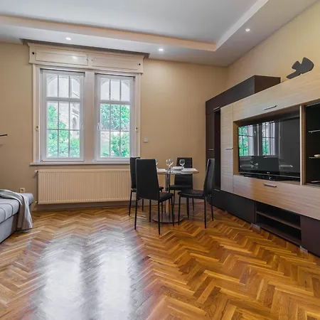 Castel View Apartman