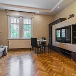 Castel View Apartment